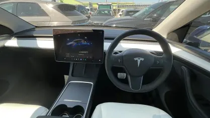 Used Tesla Model Y Performance 392 kW (534 HP) 2023 Blue SUV