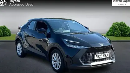 Used Toyota C-HR 140 HP (102 kW) 2026 SUV