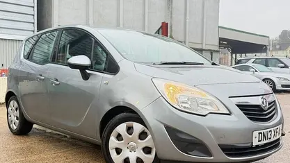 Used Vauxhall Meriva 120 HP (88 kW) 2013 Silver MPV