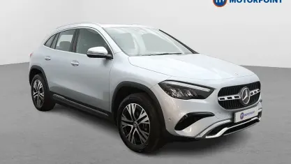 Usado Mercedes GLA200 Executive 150 HP (110 kW) 2025 Prateado SUV
