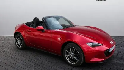 Used Mazda MX5 Inclusive 132 HP (97 kW) 2019 Red Cabriolet
