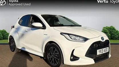 Used 2025 Toyota Yaris Hybrid Design Hatchback | £15,616 (Super price)