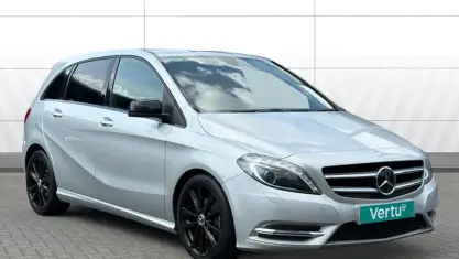 Used Mercedes B180 109 HP (80 kW) 2014 Silver Hatchback