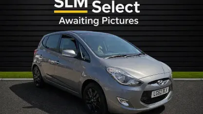 Used Hyundai ix20 Style 90 HP (66 kW) 2015 Grey Hatchback