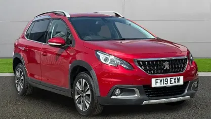 Used Peugeot 2008 Allure 83 HP (61 kW) 2019 Red SUV