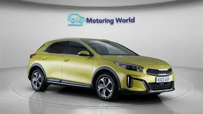 Used Kia XCeed 141 HP (103 kW) 2023 Yellow SUV
