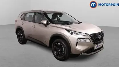 Używany Nissan X-Trail Acenta 213 KM (156 kW) 2025 Srebrny SUV