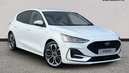 Used Ford Focus ST-Line X 125 HP (91 kW) 2024 White Hatchback