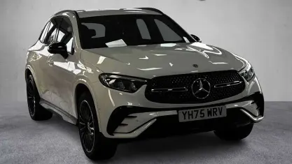 Used Mercedes GLC300 Urban 313 HP (230 kW) 2025 White SUV