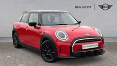 Red Used 2022 Mini Cooper Classic Hatchback | £18,888 (Fair price)