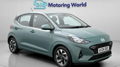 Used Hyundai i10 Advanced 67 HP (49 kW) 2024 Green Hatchback