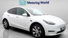 White Used 2022 Tesla Model Y Long Range SUV | £27,100 (Good price)
