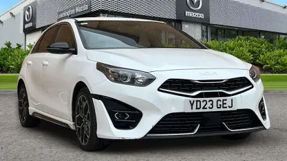 Used Kia Ceed GT-Line 160 HP (117 kW) 2023 White Hatchback