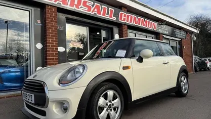 Used 2017 Mini One D Hatch Hatchback | £3,500 (Fair price)