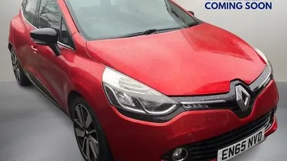 Red Used 2016 Renault Clio IV Dynamique Hatchback | £6,550 (Fair price)