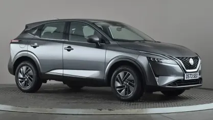 Gebraucht Nissan Qashqai Acenta Premium 140 PS (102 kW) 2023 Grau SUV