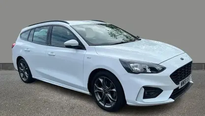 Używany Ford Focus ST-Line 125 KM (91 kW) 2019 Biały Kombi