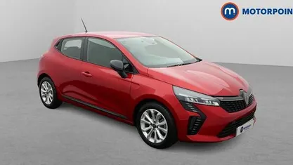 Used Renault Clio V Evolution 90 HP (66 kW) 2024 Hatchback