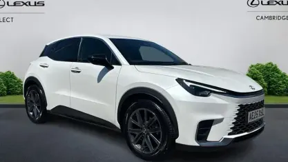 Used Lexus LBX 136 HP (100 kW) 2025 White SUV