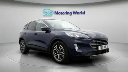 Used Ford Kuga Titanium 120 HP (88 kW) 2021 Blue SUV