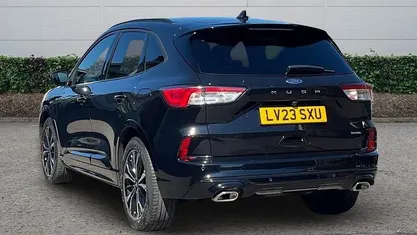 Begagnad Ford Kuga ST-Line X 190 HK (139 kW) 2023 SUV