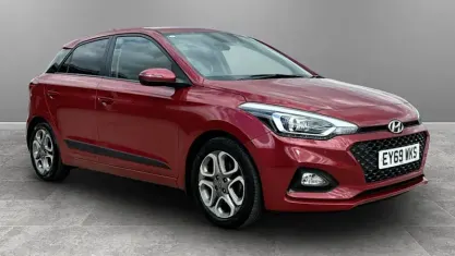 Used Hyundai i20 Premium 101 HP (74 kW) 2020 Hatchback