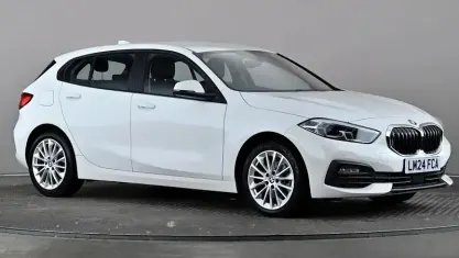 Used BMW 118 Comfort Edition 136 HP (100 kW) 2024 White Hatchback