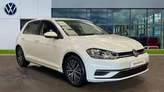 White Used 2017 VW Golf VII SE Hatchback | £12,580 (Fair price)
