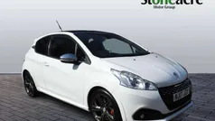 White Used 2017 Peugeot 208 Prestige Hatchback | £6,995 (Fair price)