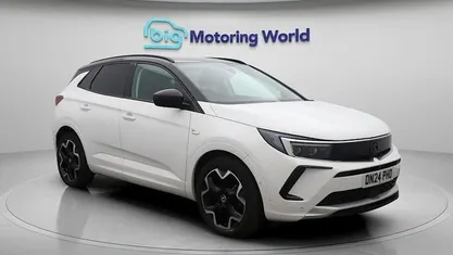 White Used 2024 Vauxhall Grandland X Ultimate SUV | £16,389 (Good price)