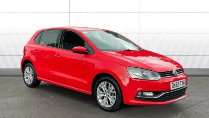 Used VW Polo SE 90 HP (66 kW) 2015 Red Hatchback