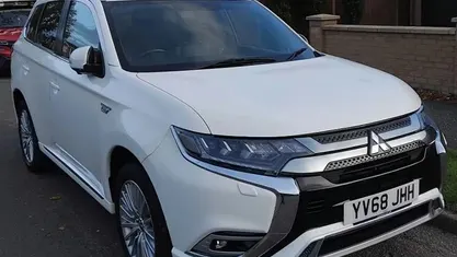 Used 2018 Mitsubishi Outlander P-HEV Estate | £12,799 (Fair price)