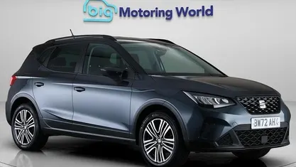 Begagnad Seat Arona SE 95 HK (69 kW) 2022 Grå SUV