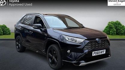 Second-hand Toyota RAV4 218 CP (160 kW) 2023 Break