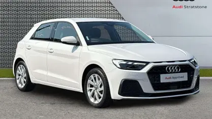 Used Audi A1 Sportback Sport 95 HP (69 kW) 2023 White Hatchback