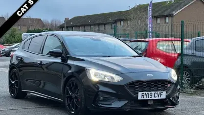 Used Ford Focus ST-Line 120 HP (88 kW) 2020 Hatchback