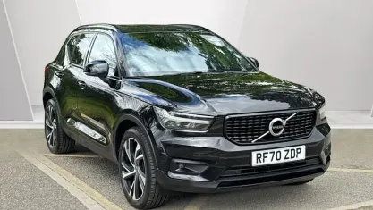 Usado Volvo XC40 R-Design Pro 197 HP (144 kW) 2021 SUV