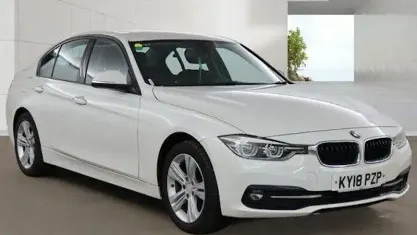 Used BMW 318 Sport Line 136 HP (100 kW) 2018 White Sedan