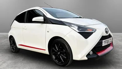 Used Toyota Aygo x-press 69 HP (50 kW) 2019 Hatchback