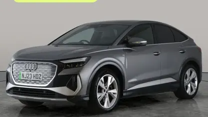 Begagnad Audi Q4 Sportback e-tron S-Line 150 kW (204 HK) 2023 Grå SUV