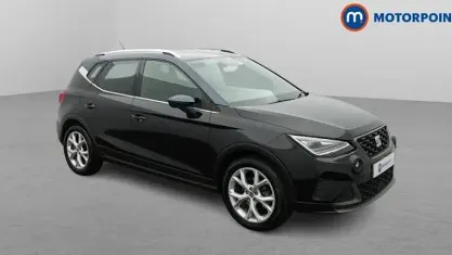 Begagnad Seat Arona FR 110 HK (80 kW) 2023 Svart SUV