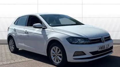 Used VW Polo SE 95 HP (69 kW) 2018 Silver Hatchback