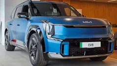 New 2025 Kia EV9 2 SUV | £74,135 (A bit pricey)