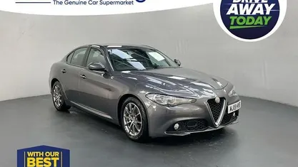 Used 2020 Alfa Romeo Giulia Super Sedan | £14,650 (Super price)