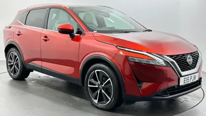 Used Nissan Qashqai Tekna 140 HP (102 kW) 2023 Red SUV