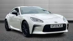 Pearl white Used 2023 Toyota GR86 Coupe | £31,450 (Fair price)