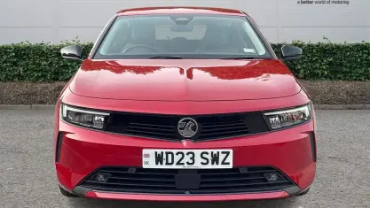 Used Vauxhall Astra Design Edition 110 HP (80 kW) 2023 Red Hatchback