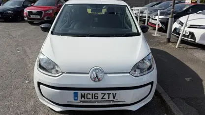 Used VW up! 60 HP (44 kW) 2016 Hatchback