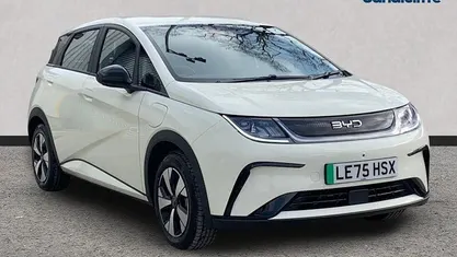 New BYD Dolphin Active 69 kW (95 HP) 2025 White Hatchback