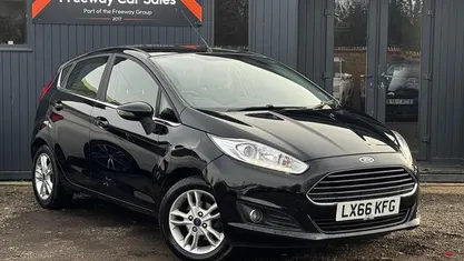 Used Ford Fiesta Zetec 101 HP (74 kW) 2016 Hatchback